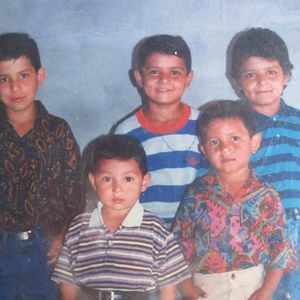 Meet your Posher, Eduar